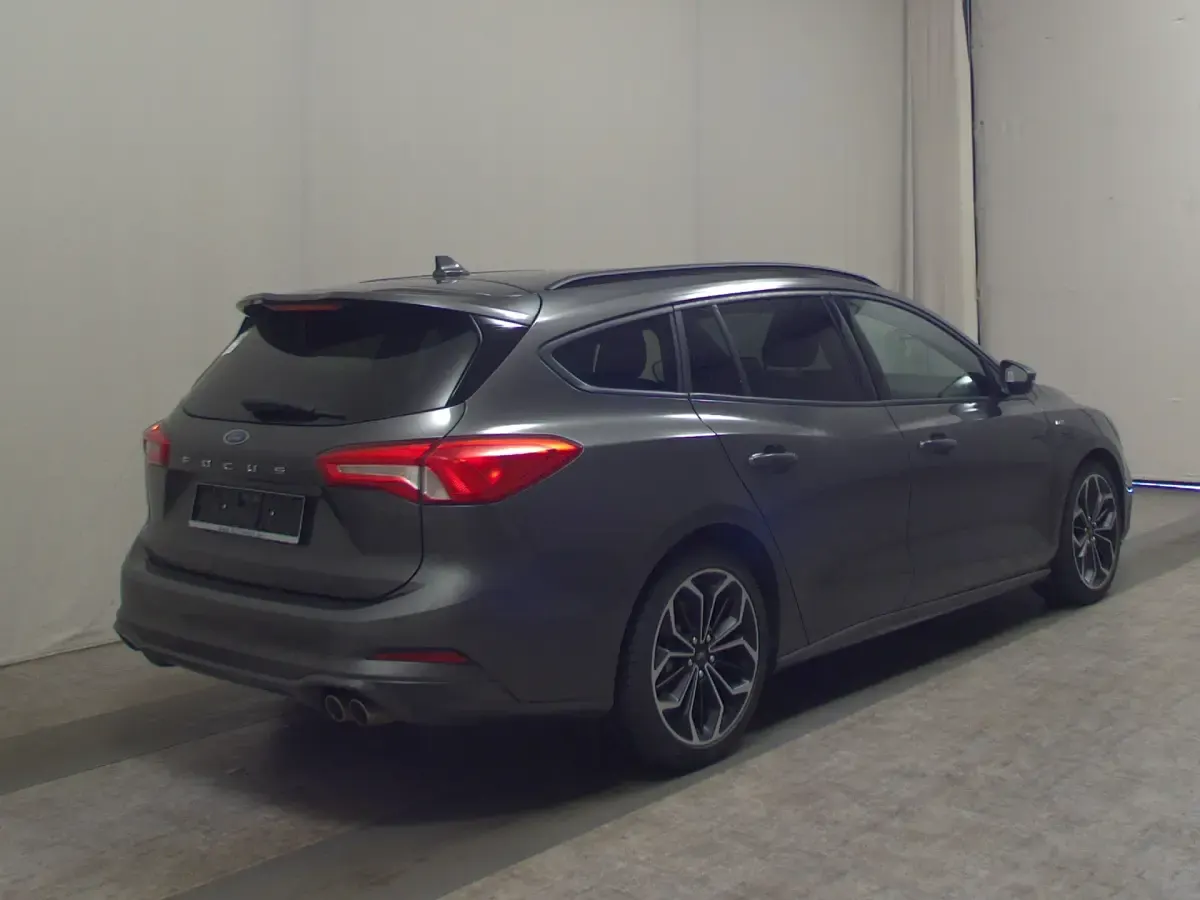 Gebraucht Ford Focus ST-Line 150 PS (110 kW) 2019 Grau Kombi