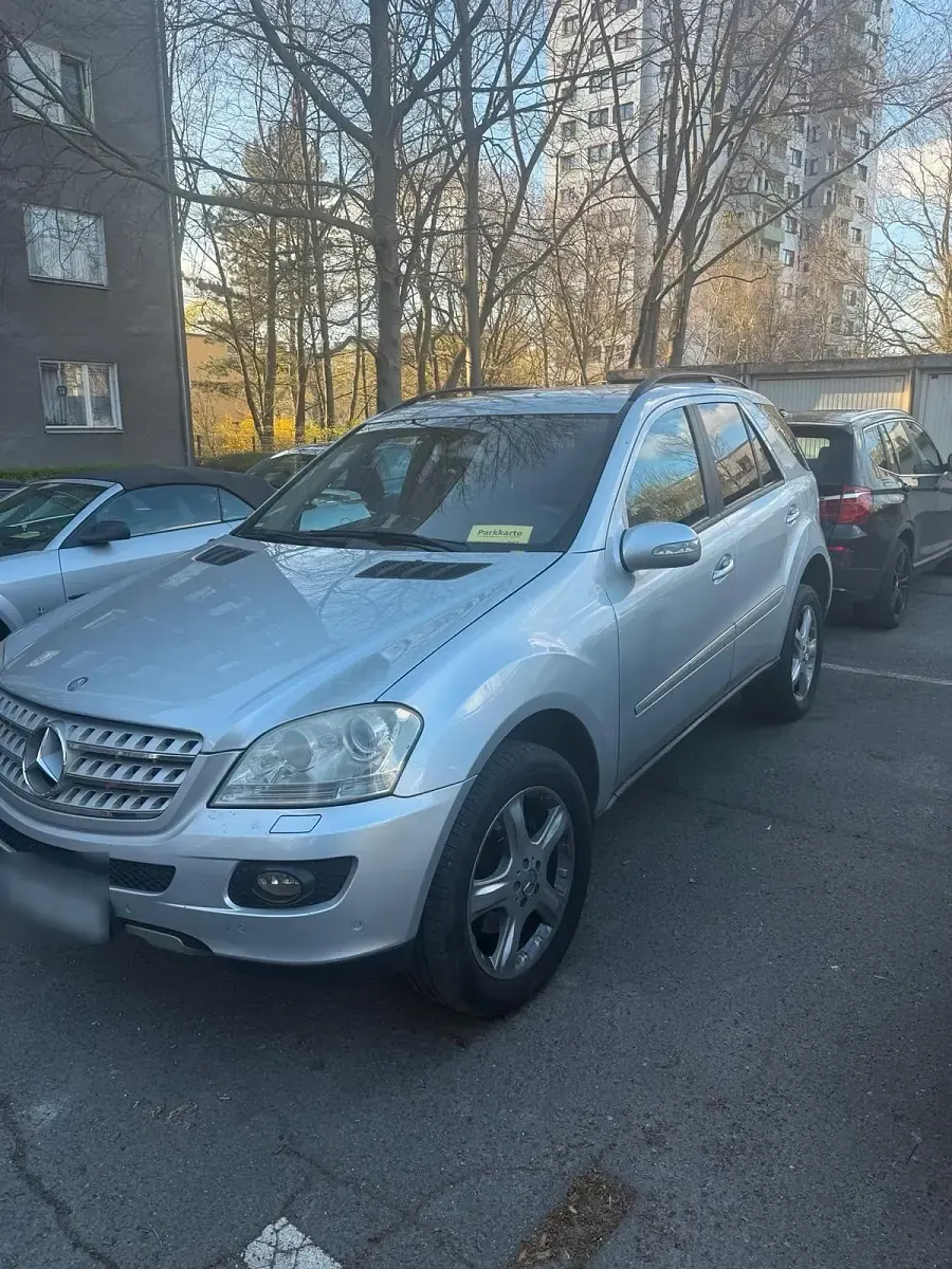 Second-hand Mercedes ML280 224 CP (164 kW) 2006 Argintiu SUV