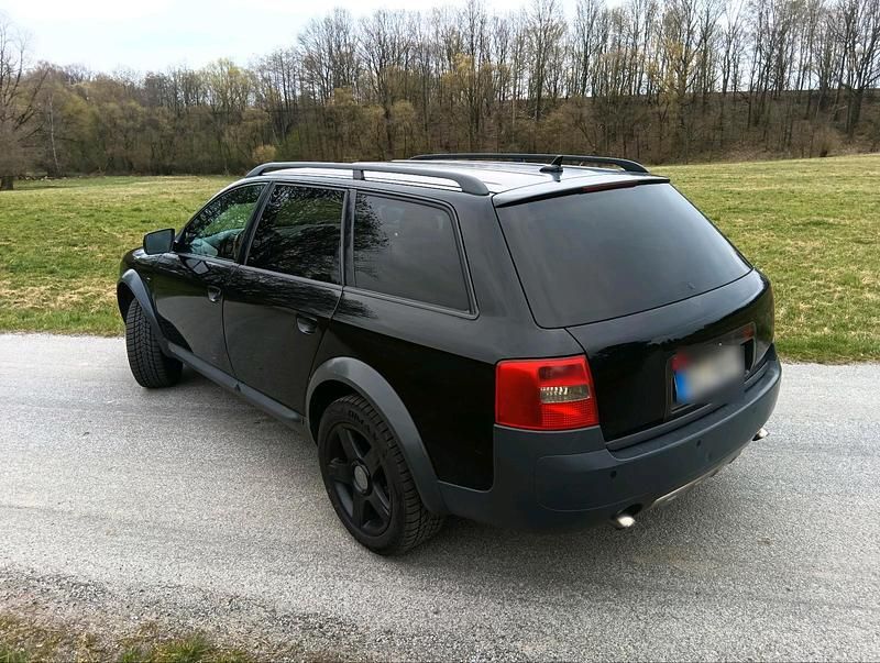 Gebraucht Audi A6 131 PS (96 kW) 2002 Schwarz Kombi