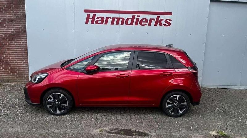 Neu Honda Jazz Advance 122 PS (89 kW) 2025 Premium crystal red metallic Kleinwagen