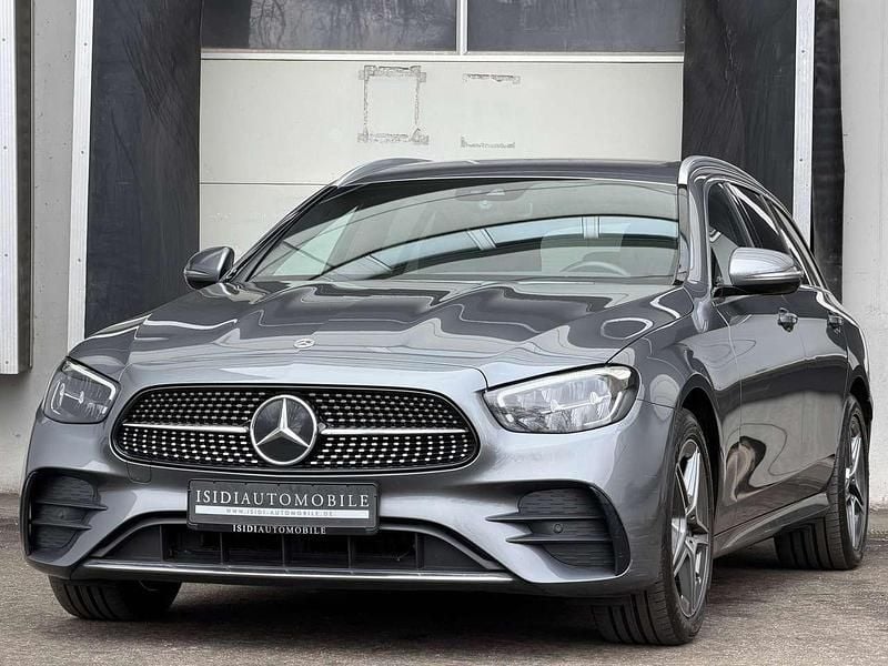 Gebraucht Mercedes E300 Premium 194 PS (142 kW) 2022 Selenitgrau Kombi
