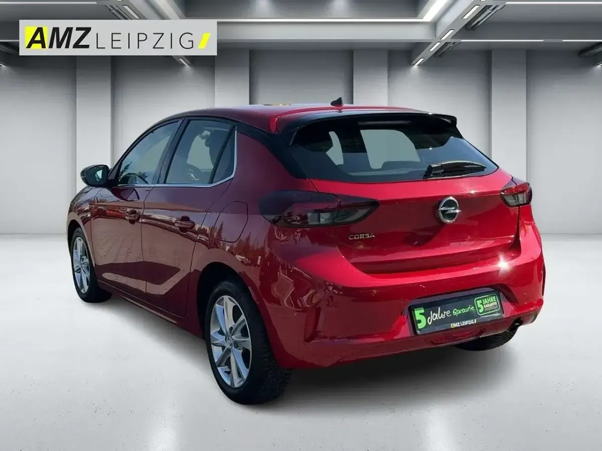 Gebraucht Opel Corsa Elegance 101 PS (74 kW) 2023 Lackierung peperoncino red/typ Kleinwagen