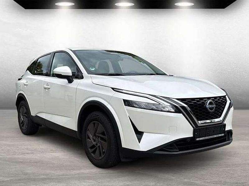 Gebraucht Nissan Qashqai Acenta 140 PS (102 kW) 2022 Weiß SUV