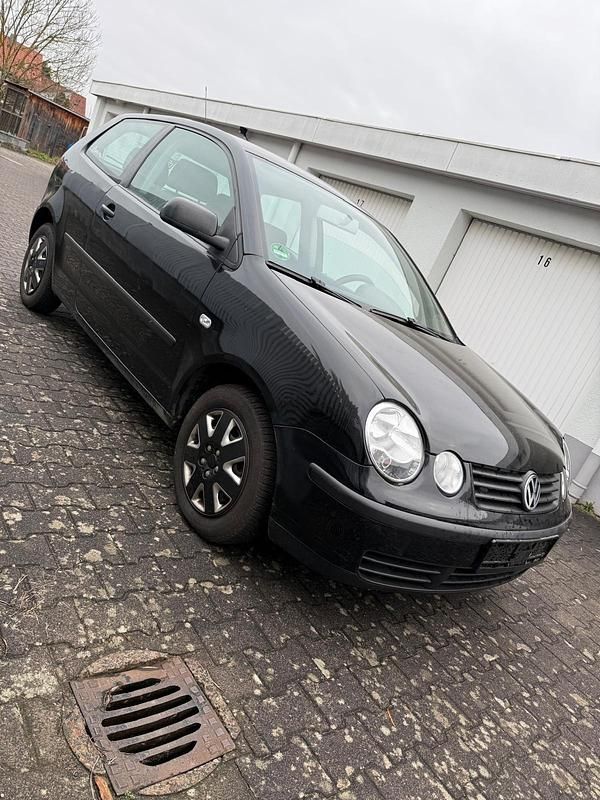 Gebraucht VW Polo 64 PS (47 kW) 2004 Schwarz Kleinwagen