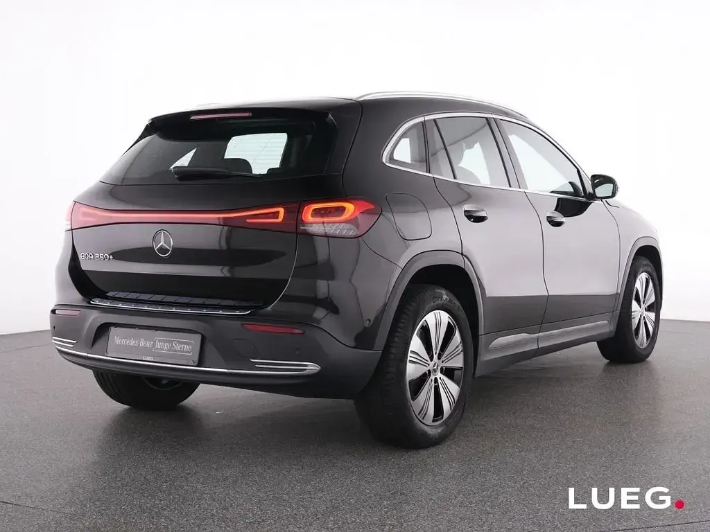 Gebraucht Mercedes EQA250+ Progressive 139 kW (190 PS) 2022 Schwarz SUV