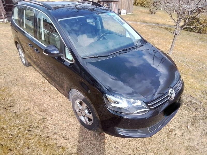 Gebraucht VW Sharan Trendline 140 PS (102 kW) 2015 Schwarz Van / Kleinbus