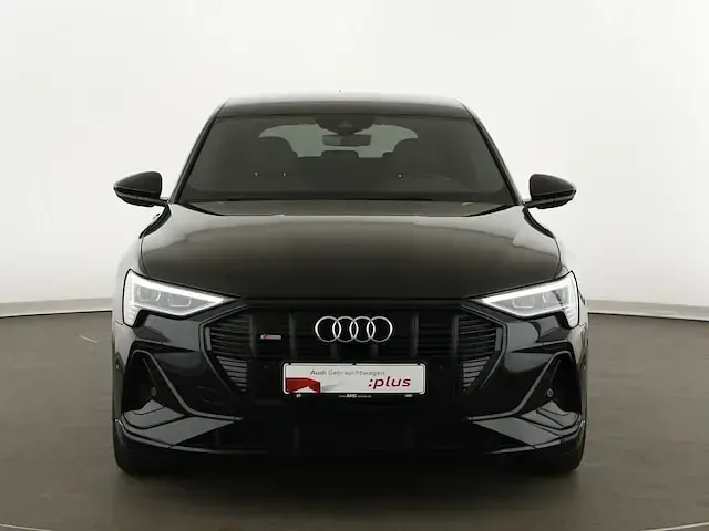 Gebraucht Audi e-tron S-Line 300 kW (408 PS) 2023 Mythosschwarz metallic SUV