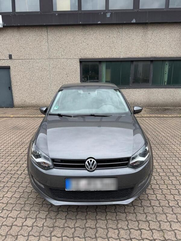 Grau Gebraucht 2012 VW Polo Comfortline Kleinwagen | 3.200 € (Superpreis) - Bild 1/4