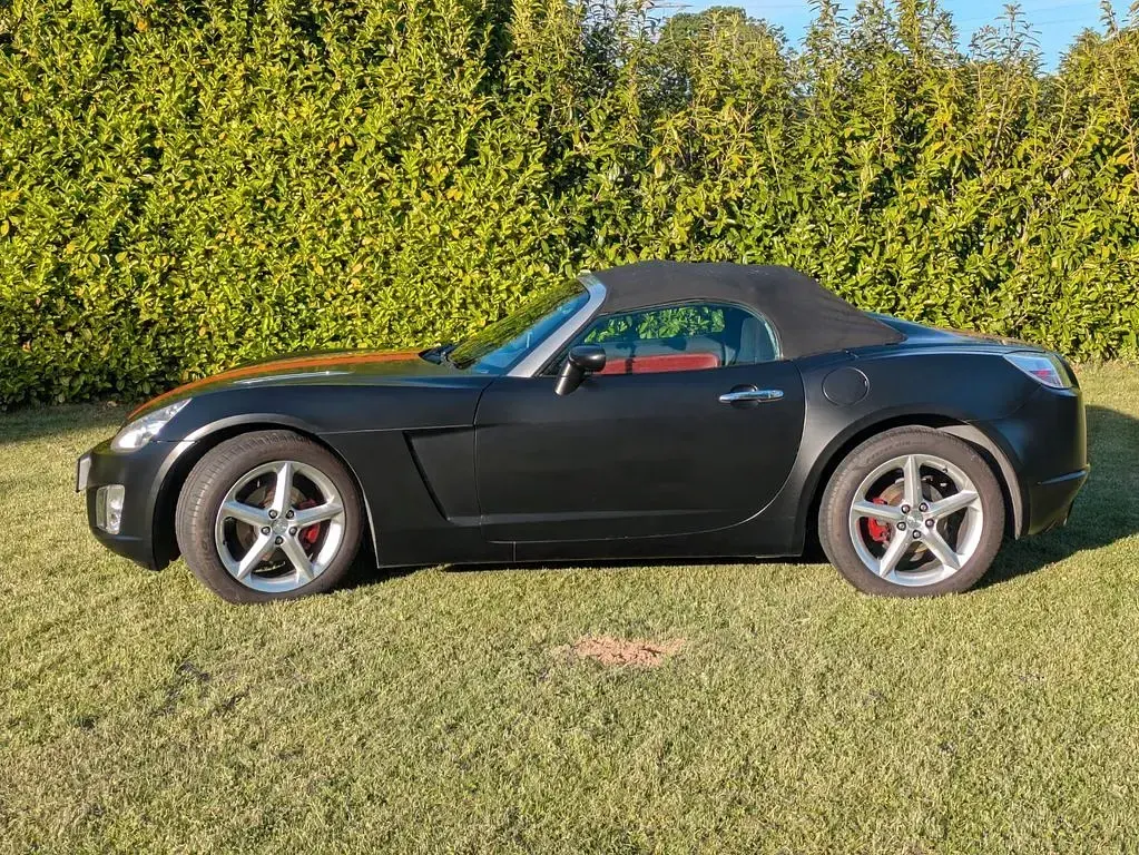 Gebraucht Opel GT 264 PS (194 kW) 2007 Schwarz Cabrio