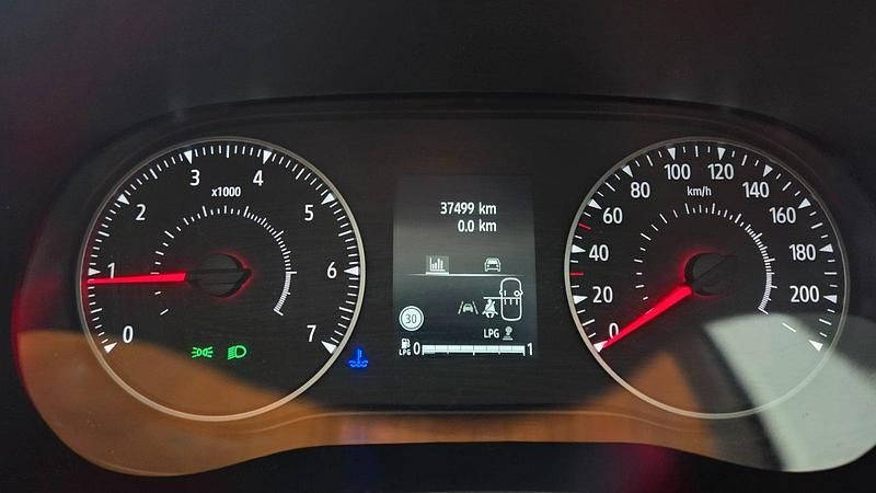 Gebraucht Dacia Jogger Extreme 102 PS (75 kW) 2024 Schwarz Van / Kleinbus