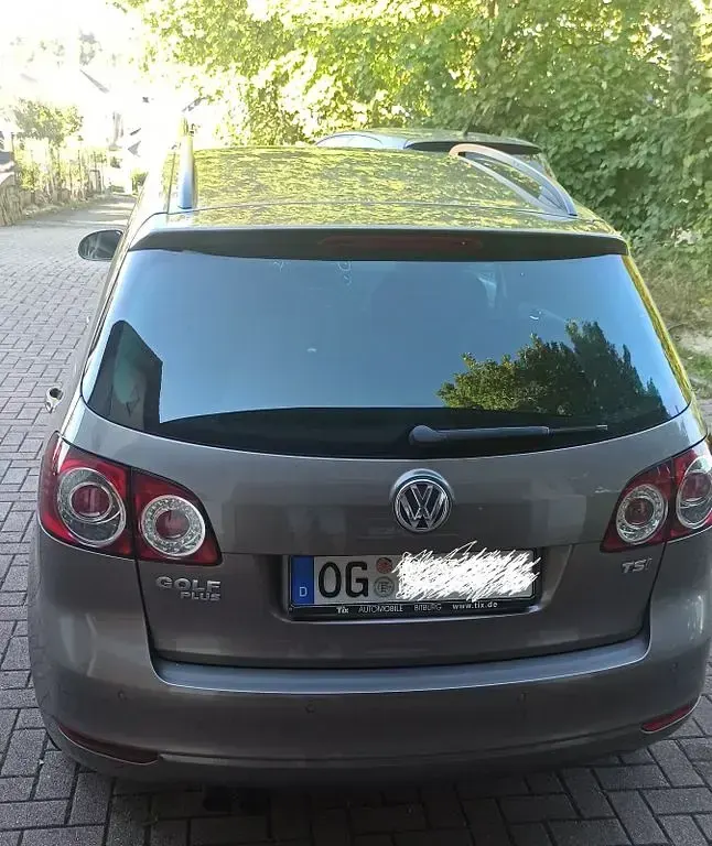 Gebraucht VW Golf Plus Cross Team 122 PS (89 kW) 2011 Braun Van / Kleinbus
