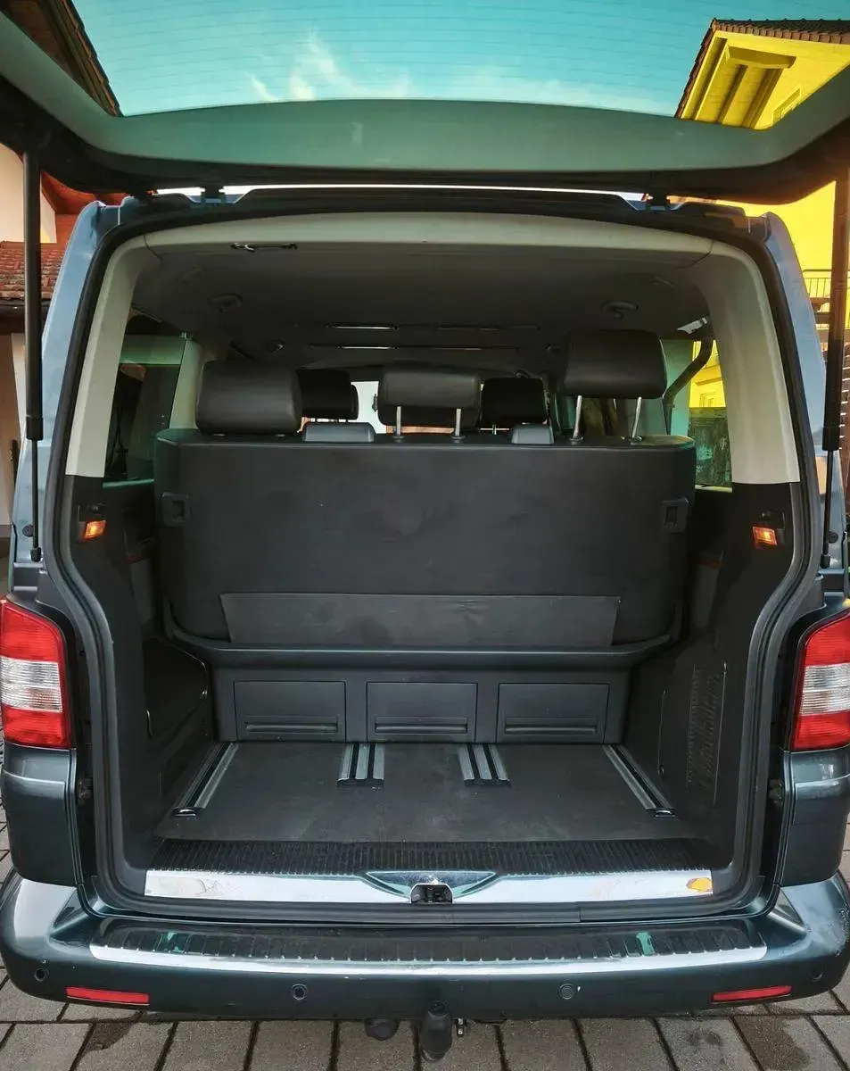 Gebraucht VW T5 Highline 174 PS (127 kW) 2007 Grau Van