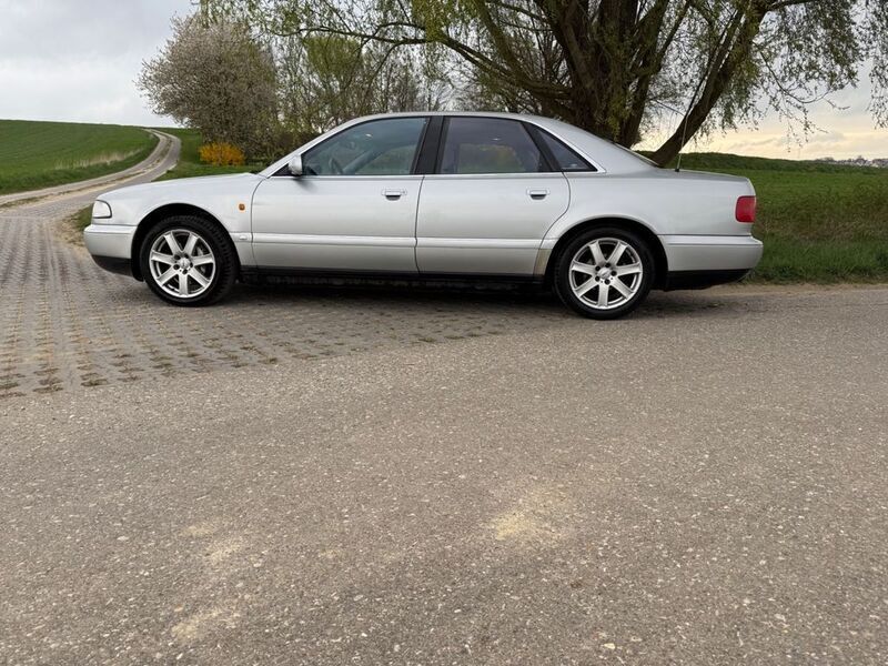 Gebraucht Audi A8 300 PS (220 kW) 1994 Silber Limousine