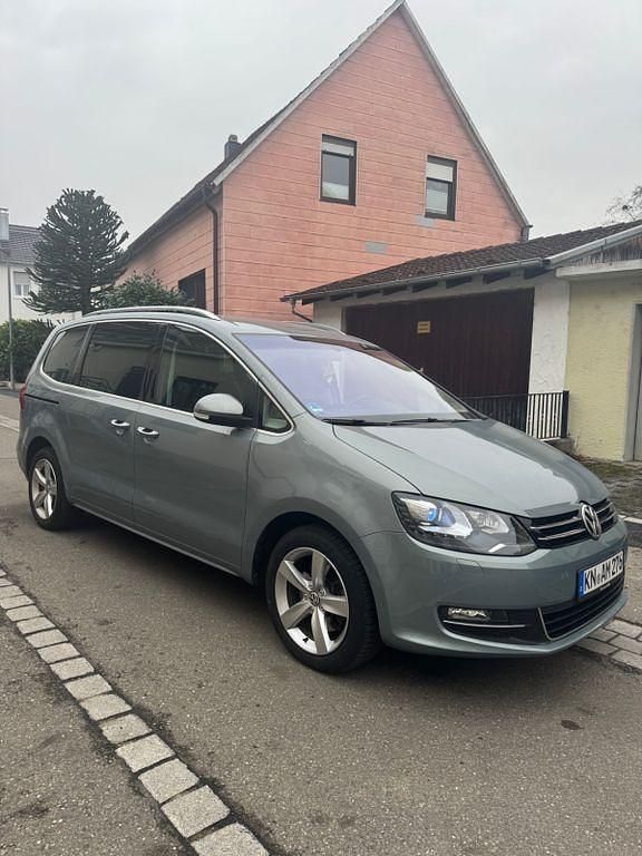 Gebraucht VW Sharan Highline 177 PS (130 kW) 2013 Grau Van / Kleinbus