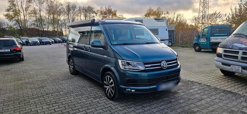 Grün Gebraucht 2016 VW California California Van | 49.700 € (Fairer Preis) - Bild 1/4