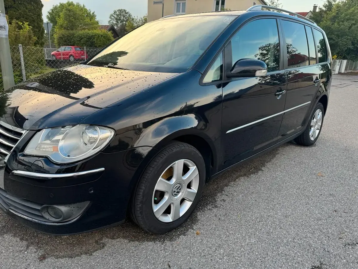 Gebraucht VW Touran 140 PS (102 kW) 2007 Schwarz Van / Kleinbus