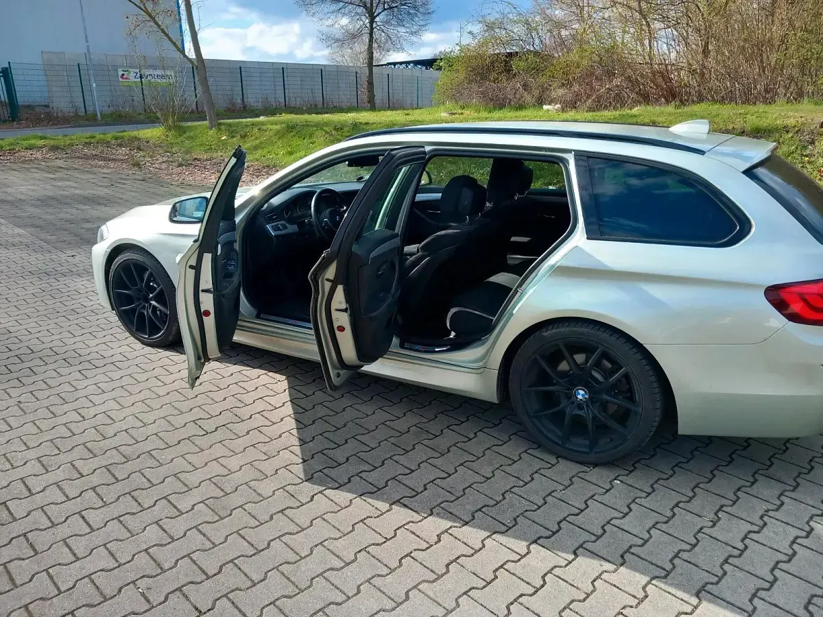 Gebraucht BMW 525 Sport Line 218 PS (160 kW) 2013 Grau Kombi