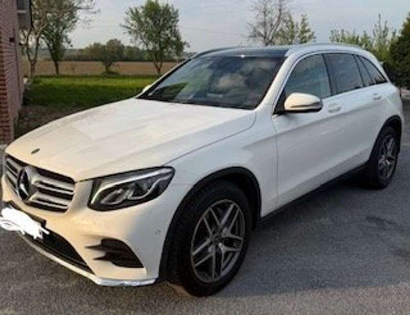 Weiß Gebraucht 2018 Mercedes GLC220 AMG line SUV | 27.999 € (Guter Preis) - Bild 1/4