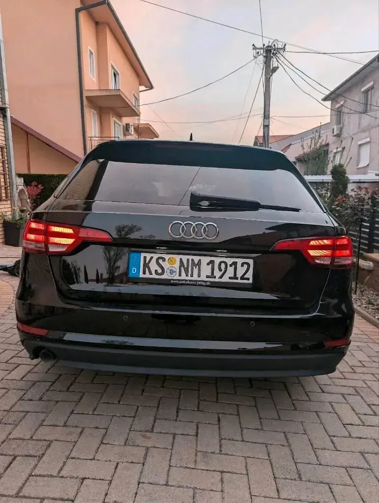 Gebraucht Audi A4 150 PS (110 kW) 2016 Schwarz Kombi