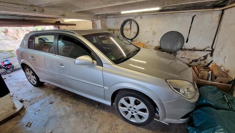 Gebraucht Opel Signum 150 PS (110 kW) 2007 Silber Kleinwagen