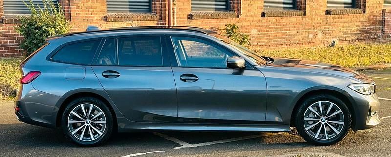 Gebraucht BMW 330 M Performance 258 PS (189 kW) 2020 Kombi