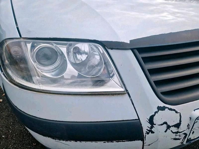 Gebraucht VW Passat 101 PS (74 kW) 2001 Grau Limousine