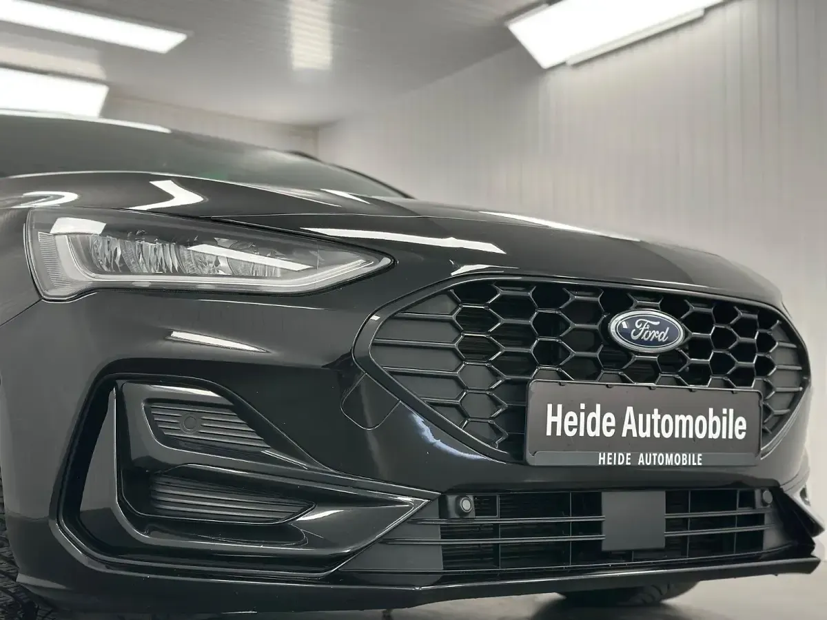 Usata Ford Focus ST-Line 116 CV (85 kW) 2023 Nero Station wagon