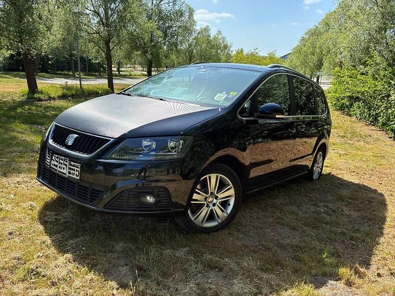 Schwarz Gebraucht 2015 Seat Alhambra Ecomotive Van / Kleinbus | 12.000 € (Fairer Preis) - Bild 1/4