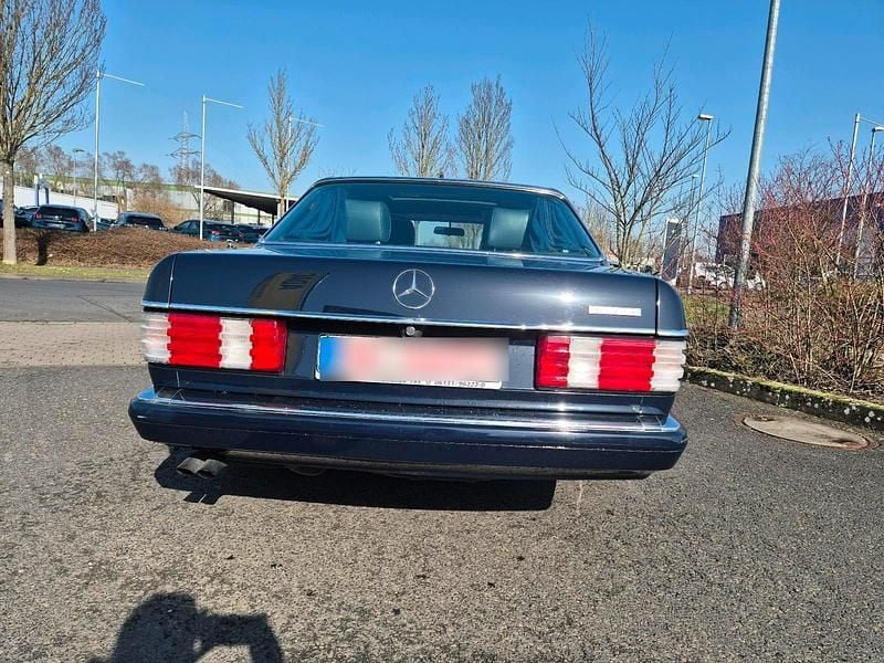 Gebraucht Mercedes 560 279 PS (205 kW) 1993 Blau Limousine
