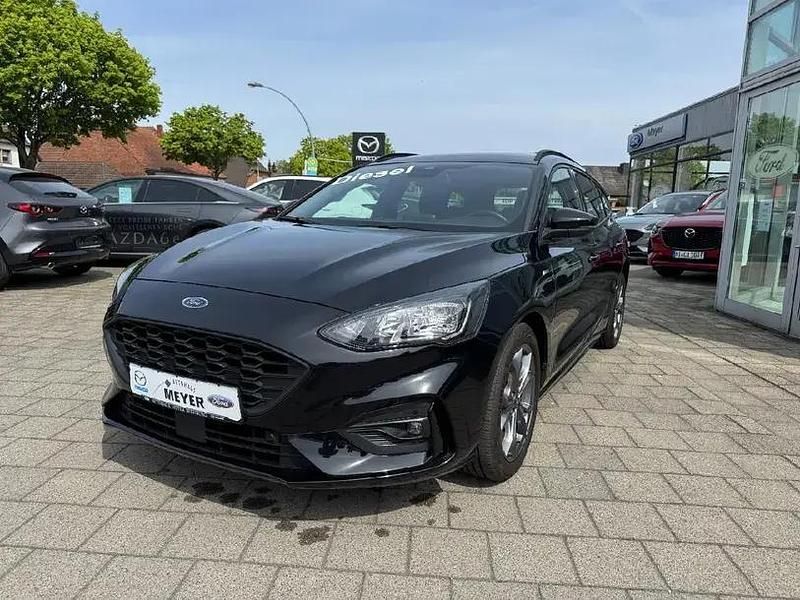 Usata Ford Focus ST-Line 120 CV (88 kW) 2021 Nero Station wagon