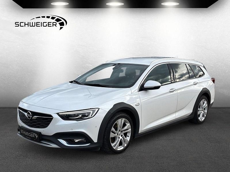 Weiß Gebraucht 2017 Opel Insignia Kombi | 9.900 € (Fairer Preis) - Bild 1/4
