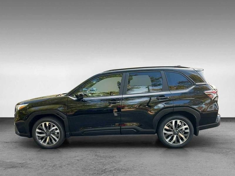 Gebraucht Subaru Forester Platinum 150 PS (110 kW) 2024 Schwarz SUV