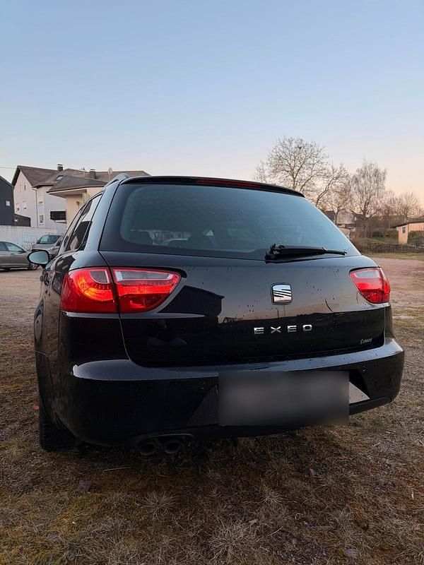 Second-hand Seat Exeo 140 CP (102 kW) 2010 Negru Break