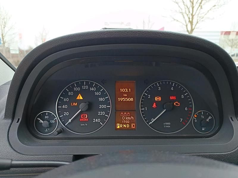 Gebraucht Mercedes 170 Elegance 114 PS (83 kW) 2007 Gold Limousine