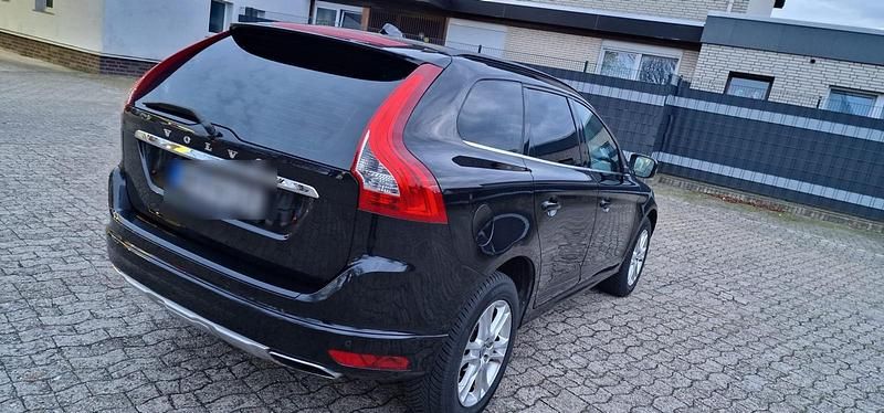 Schwarz Gebraucht 2013 Volvo XC60 SUV | 12.999 € (Fairer Preis) - Bild 1/4