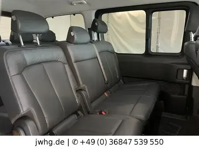 Gebraucht Hyundai Staria Prime 177 PS (130 kW) 2024 Shimmering silver Van / Kleinbus