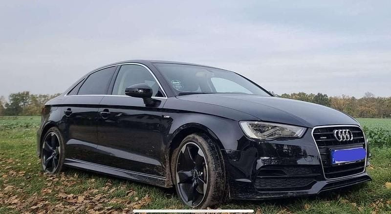 Schwarz Gebraucht 2014 Audi A3 Limousine | 12.000 € (Superpreis) - Bild 1/4