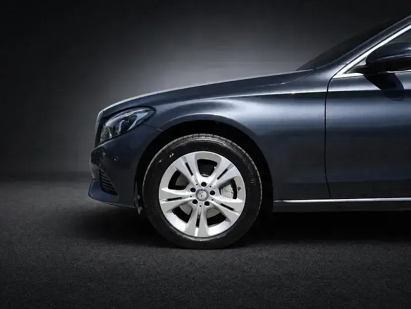 Gebraucht Mercedes C250 Avantgarde 204 PS (150 kW) 2016 Tenoritgrau metallic Kombi