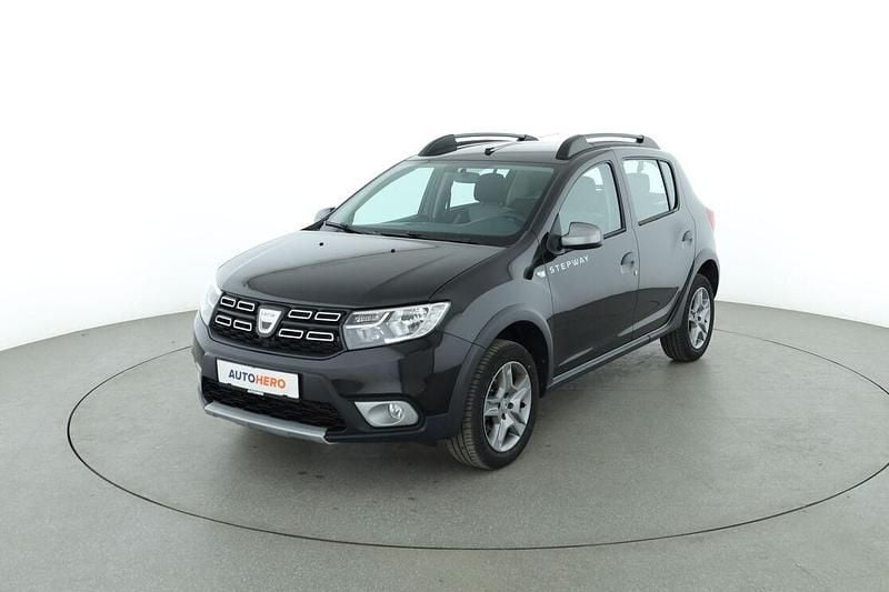 Gebraucht Dacia Sandero Essentiel 90 PS (66 kW) 2019 Schwarz Kleinwagen