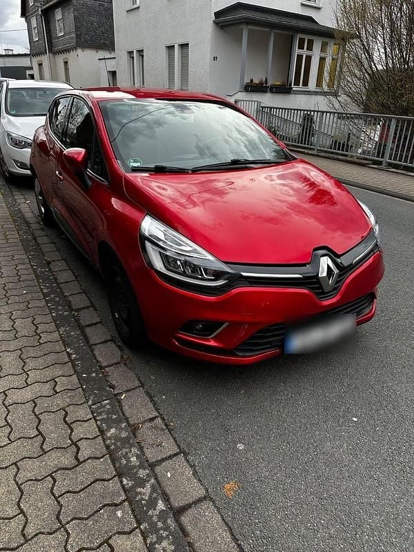 Gebraucht Renault Clio IV Intens 90 PS (66 kW) 2017 Rot Kleinwagen