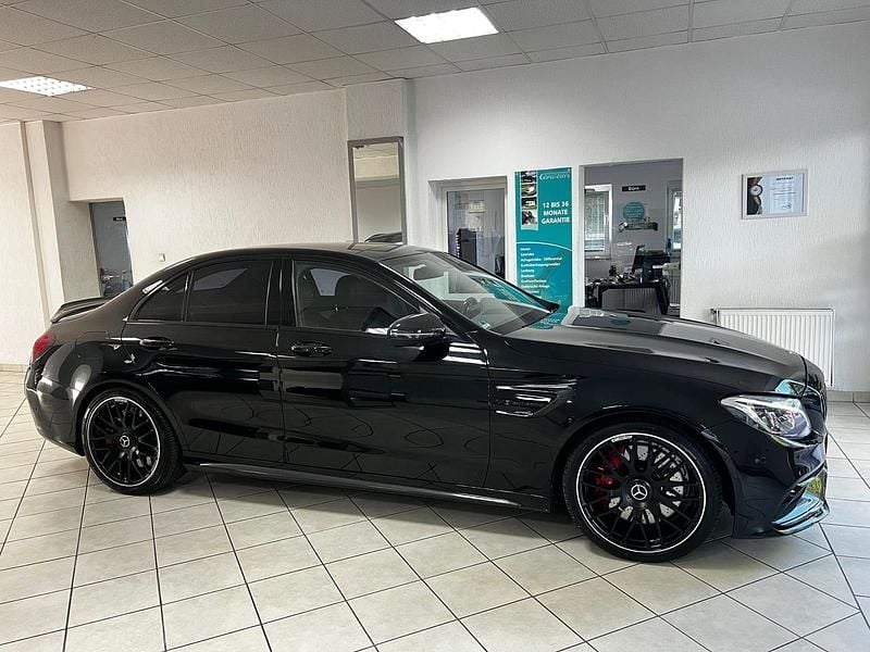 Schwarz Gebraucht 2015 Mercedes C63 AMG Limousine | 37.999 € (Guter Preis) - Bild 1/4