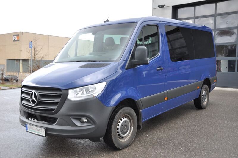 Blau Gebraucht 2020 Mercedes Sprinter Van | 26.900 € - Bild 1/4