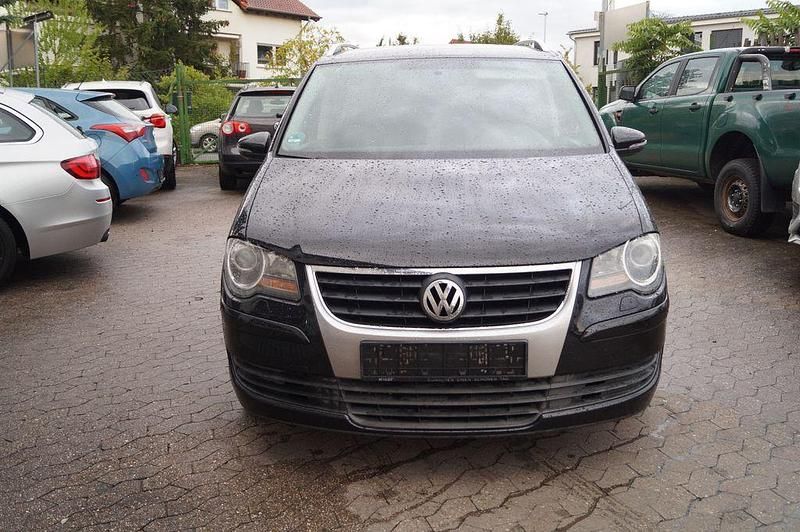 Gebraucht VW Touran Freestyle 140 PS (102 kW) 2010 Schwarz Van / Kleinbus