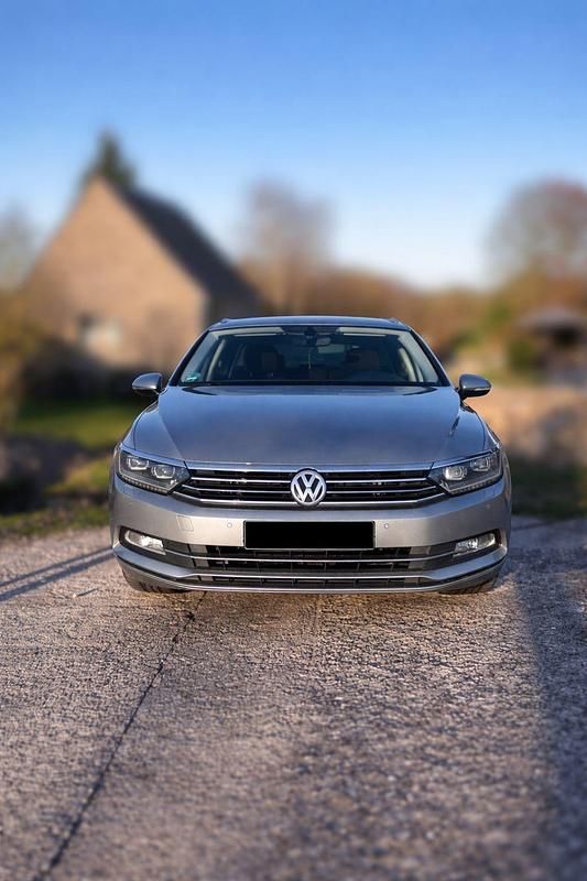 Gebraucht VW Passat 150 PS (110 kW) 2014 Silber Kombi
