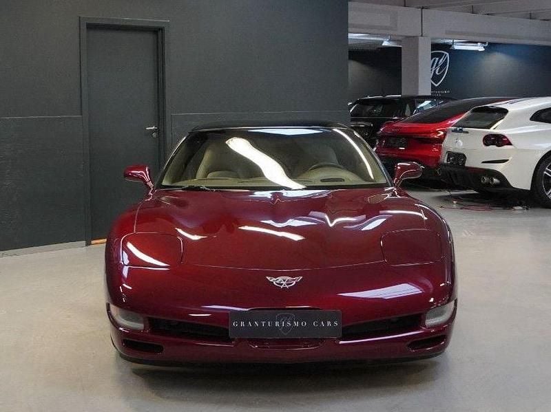 Używany Corvette C5 344 KM (253 kW) 2002 Czerwony Kabriolet