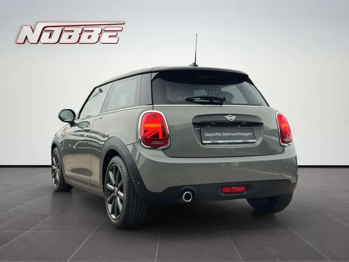 Gebraucht Mini Cooper 136 PS (100 kW) 2019 Grau Kleinwagen