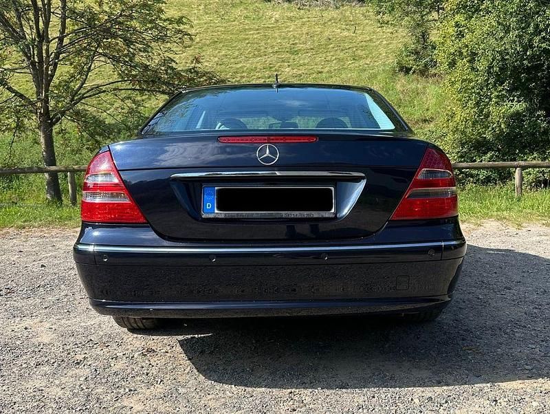 Gebraucht Mercedes E500 Avantgarde 306 PS (225 kW) 2005 Limousine