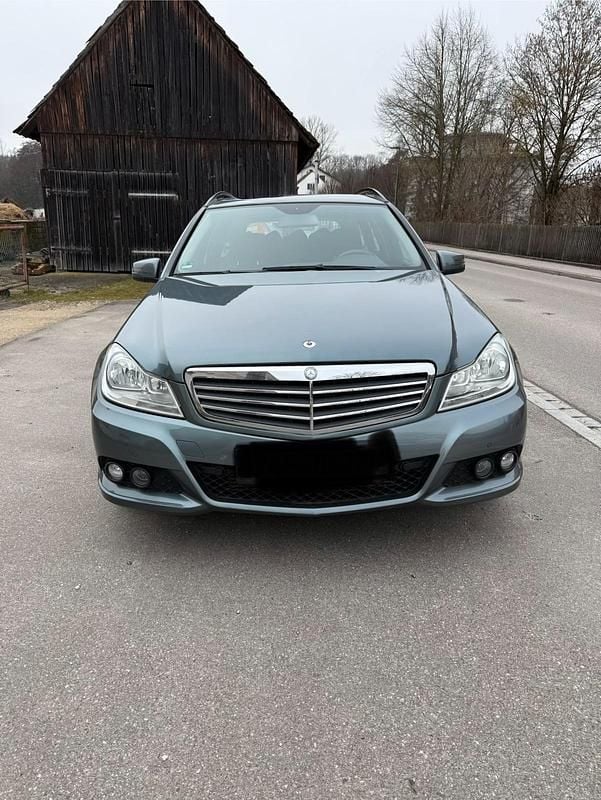 Gebraucht Mercedes C200 136 PS (100 kW) 2012 Kombi