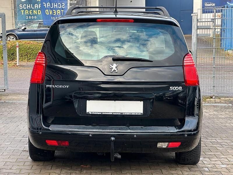 Gebraucht Peugeot 5008 150 PS (110 kW) 2013 Schwarz Van / Kleinbus