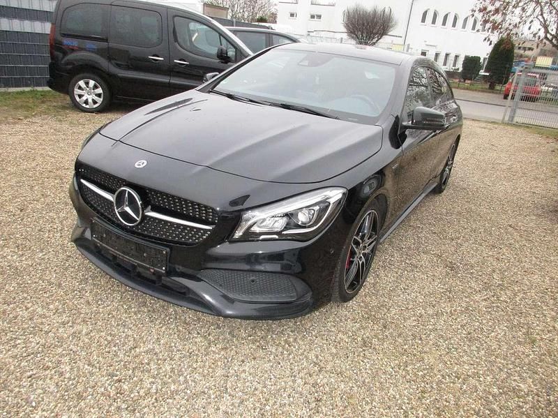 Nachtschwarz unilack Gebraucht 2017 Mercedes CLA220 Limousine | 13.450 € (Superpreis) - Bild 1/4